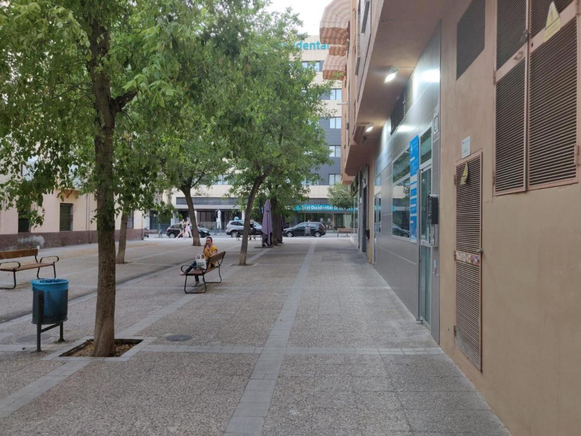 Apartamento Lardelli Гранада Екстериор снимка